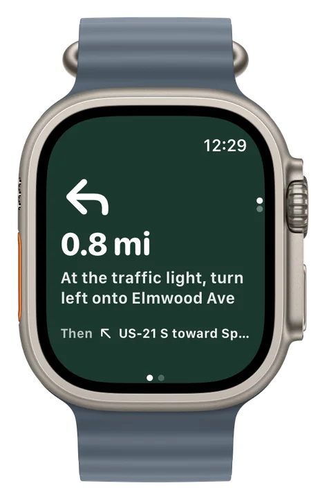 HUD Map on Apple Watch Ultra: in 0.8 mi, at the traffic light, turn left onto Elmwood Ave, then US-21 S.